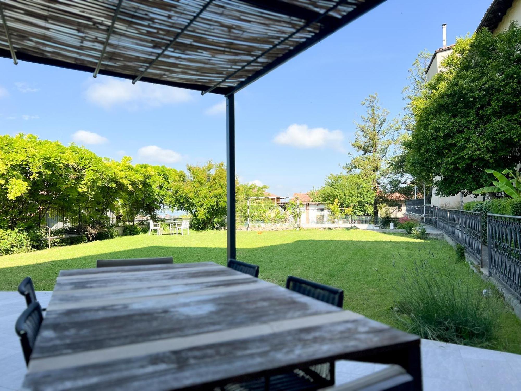 Comecasa 2 Bedrooms With Garden Apartment Benevello Eksteriør billede